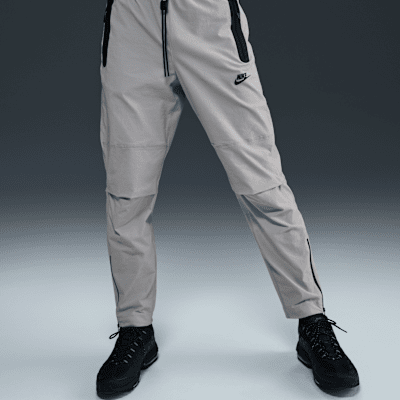 Nike Tech Men's Woven Open-Hem Trousers. Nike IL